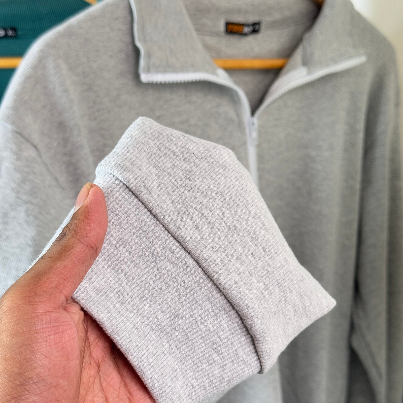 Ribbed half Zip Pullover – Ash - Image 2