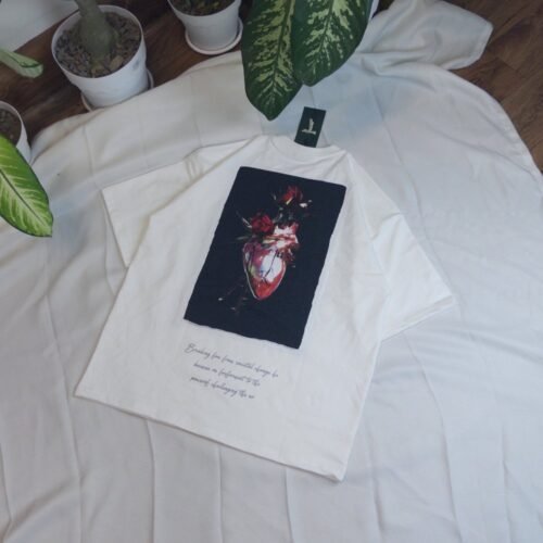 Alternative view of HEART OF DEFIANCE PATCH TEE WHITE